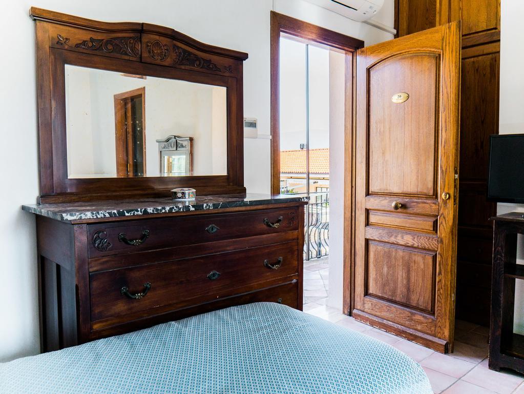 Hotel Albergo Ristorante Il Ciclope Arpino Exterior foto