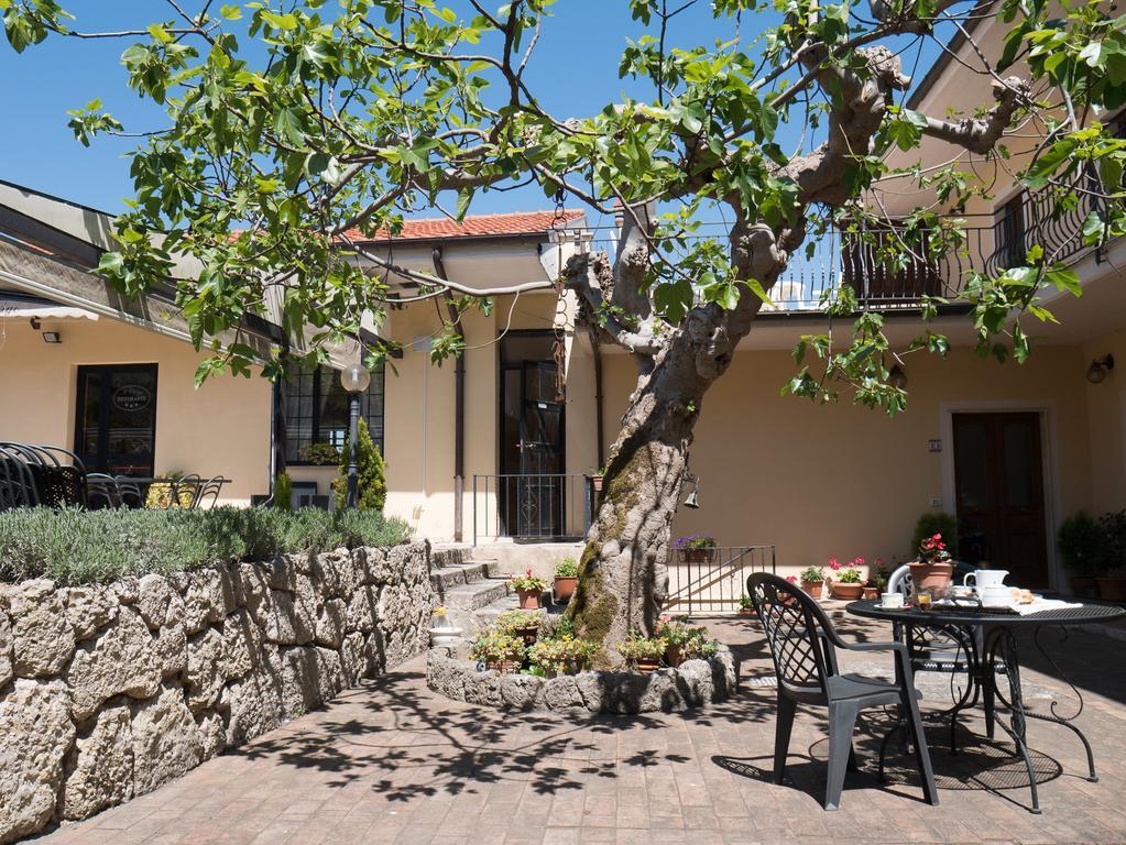 Hotel Albergo Ristorante Il Ciclope Arpino Exterior foto