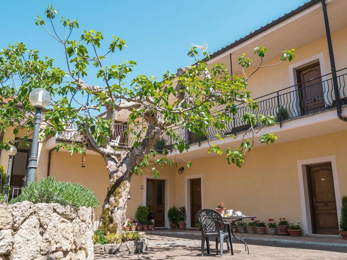 Hotel Albergo Ristorante Il Ciclope Arpino Exterior foto